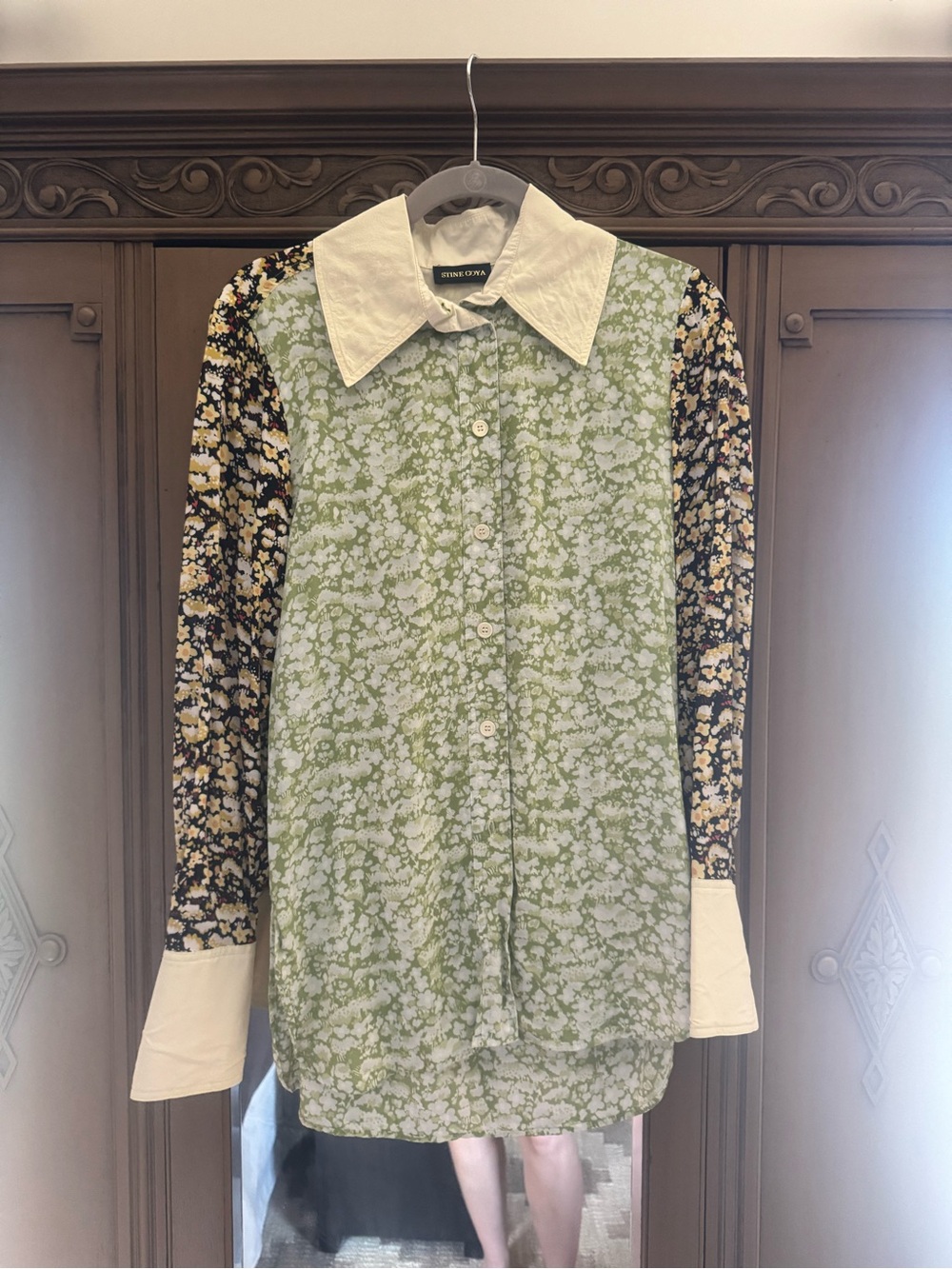 Feminine Mixed-Print Button-Up Shirt - Green Floral
